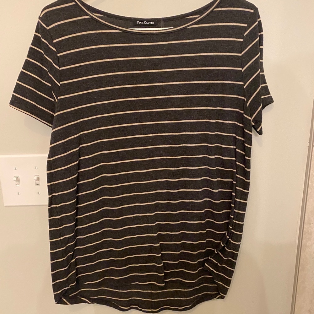 Stitch fix gray striped top with button up back